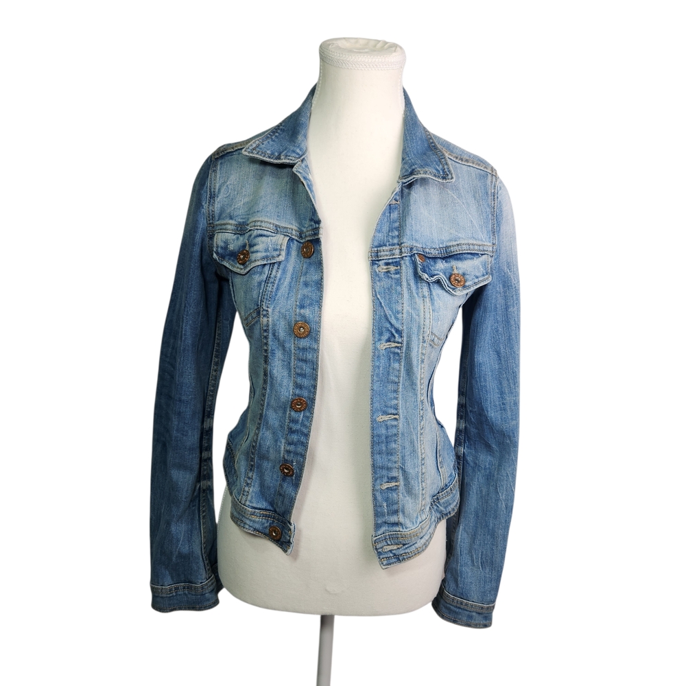 H&M Women's Size 4 Small Blue Denim Jean Jacket Classic Trucker Style - Picture 6 of 15